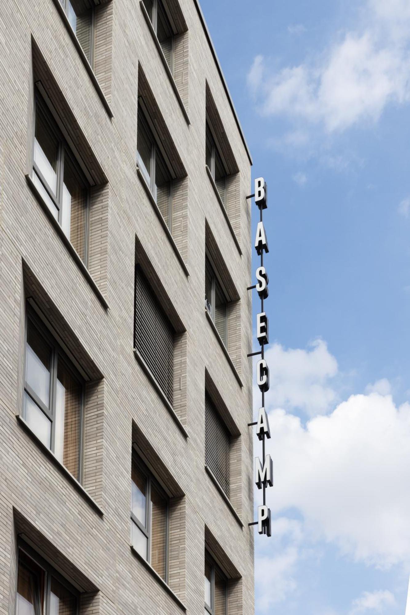 Hotel Basecamp