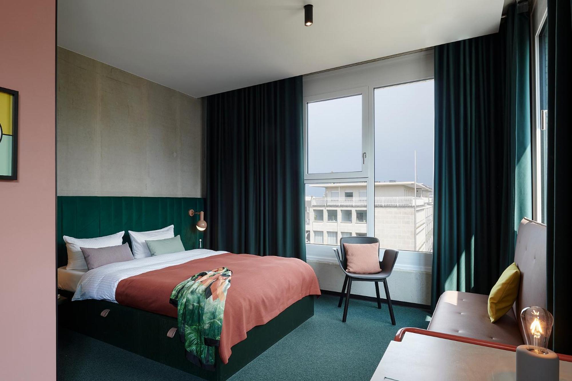 Hotel Basecamp