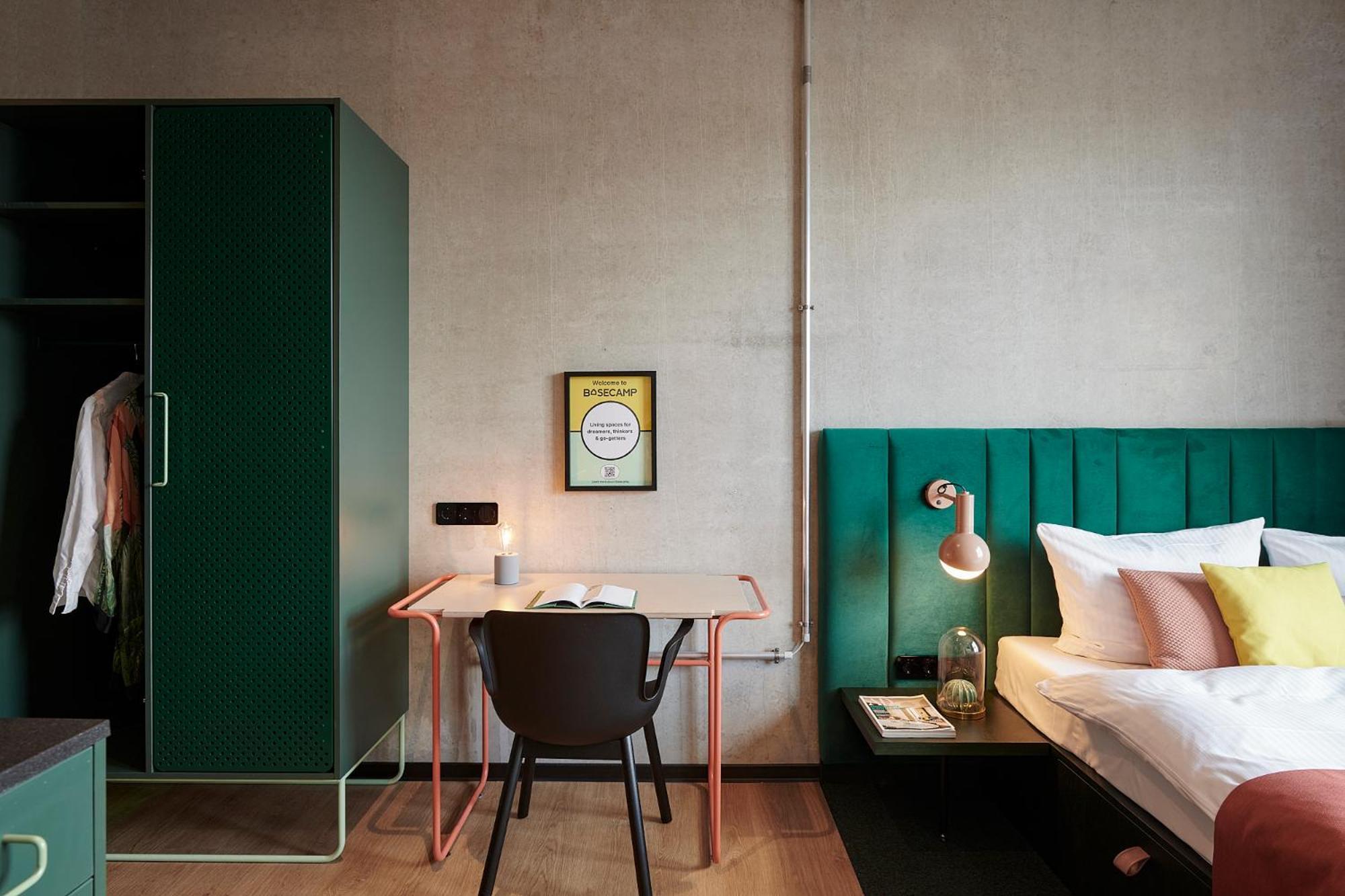 Hotel Basecamp *